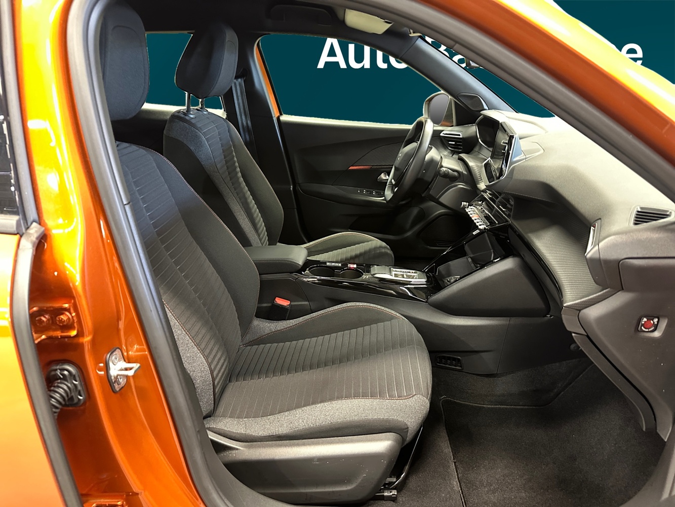 Peugeot e-2008 vaihtoauto