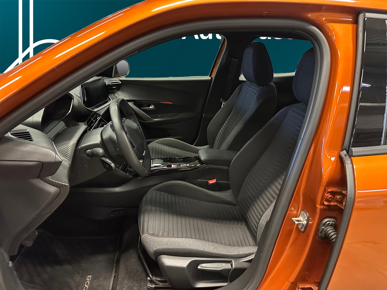 Peugeot e-2008 vaihtoauto