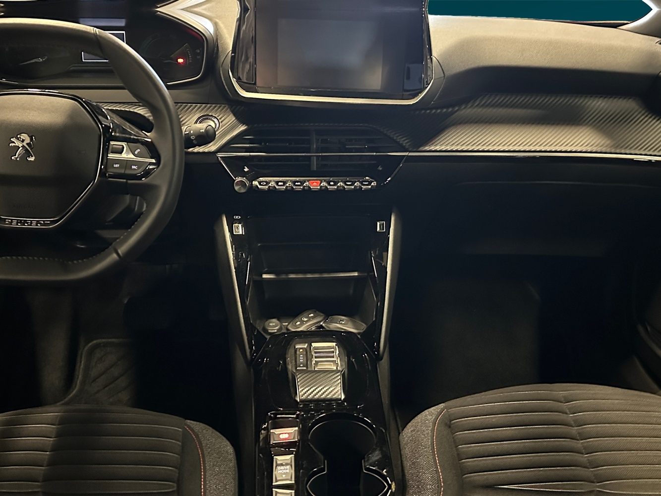 Peugeot e-2008 vaihtoauto