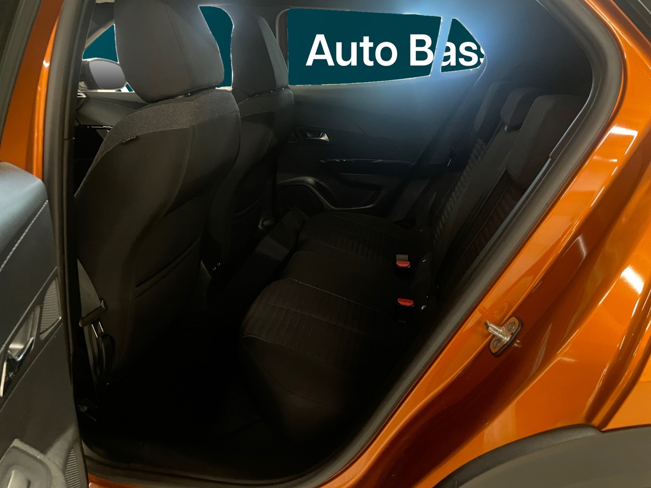 Peugeot e-2008 vaihtoauto