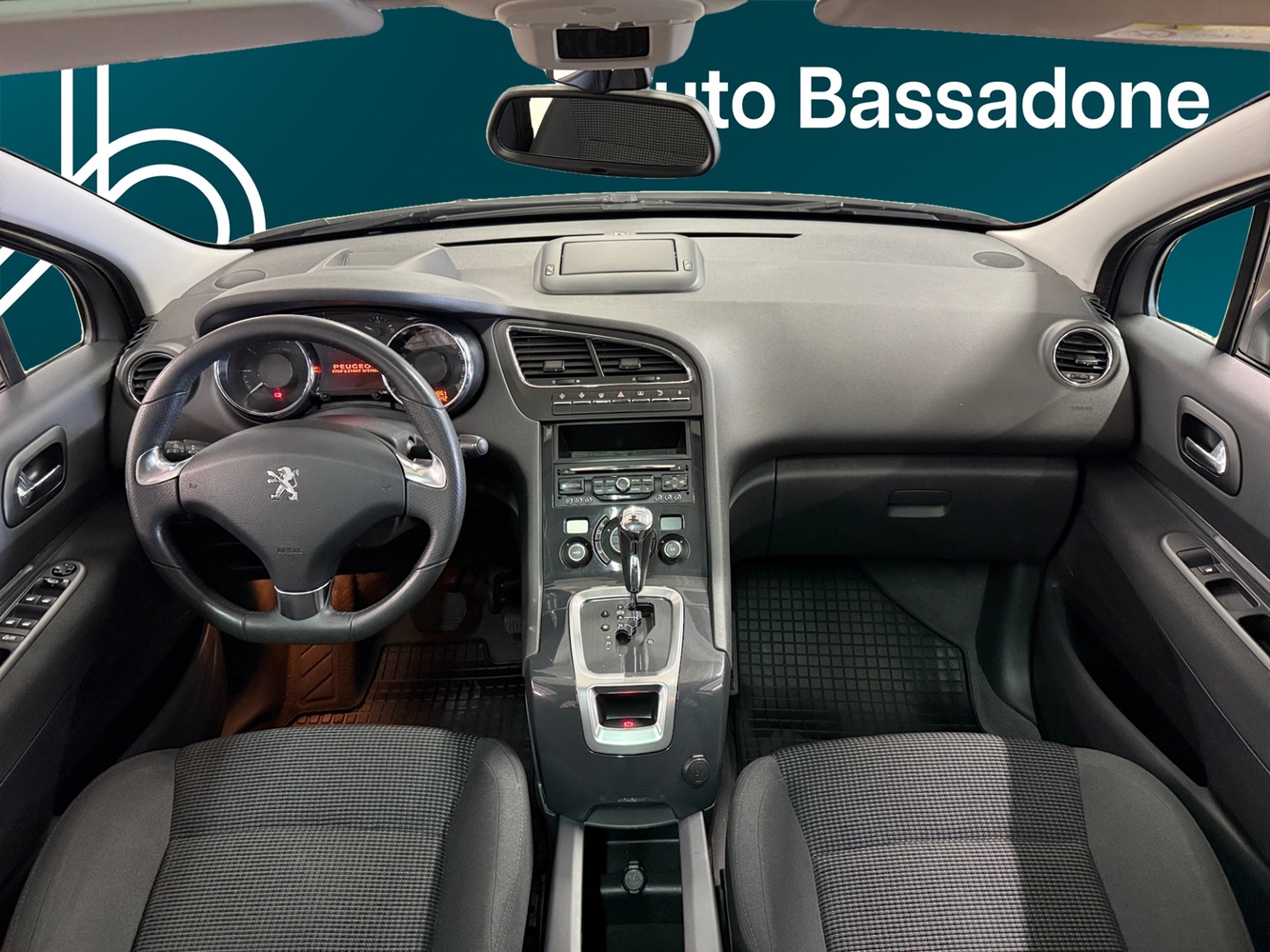 Peugeot 5008 vaihtoauto