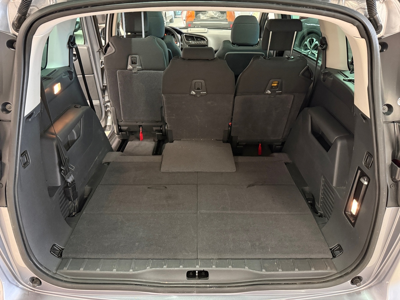 Peugeot 5008 vaihtoauto