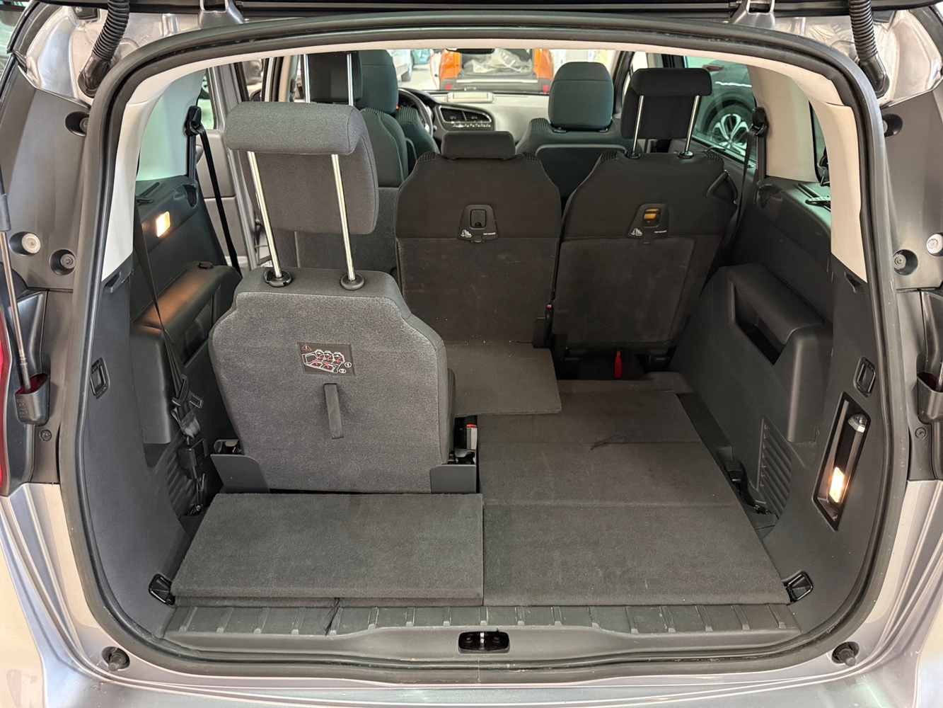 Peugeot 5008 vaihtoauto