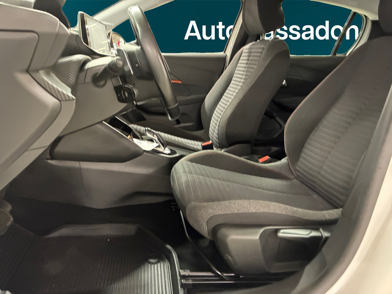 Peugeot 208 vaihtoauto