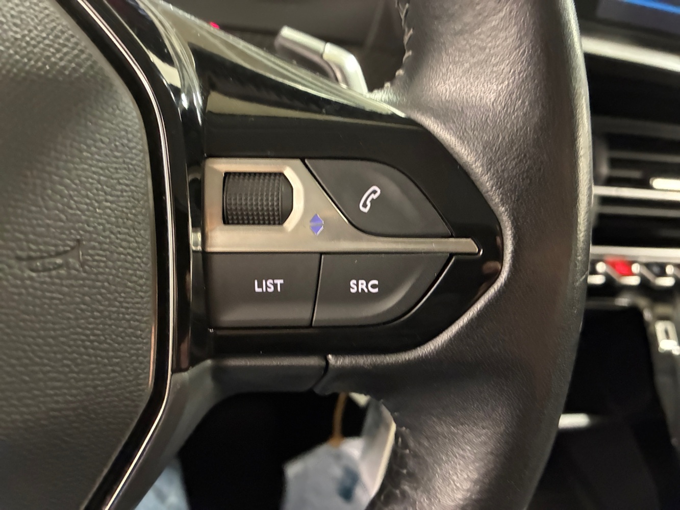 Peugeot 208 vaihtoauto