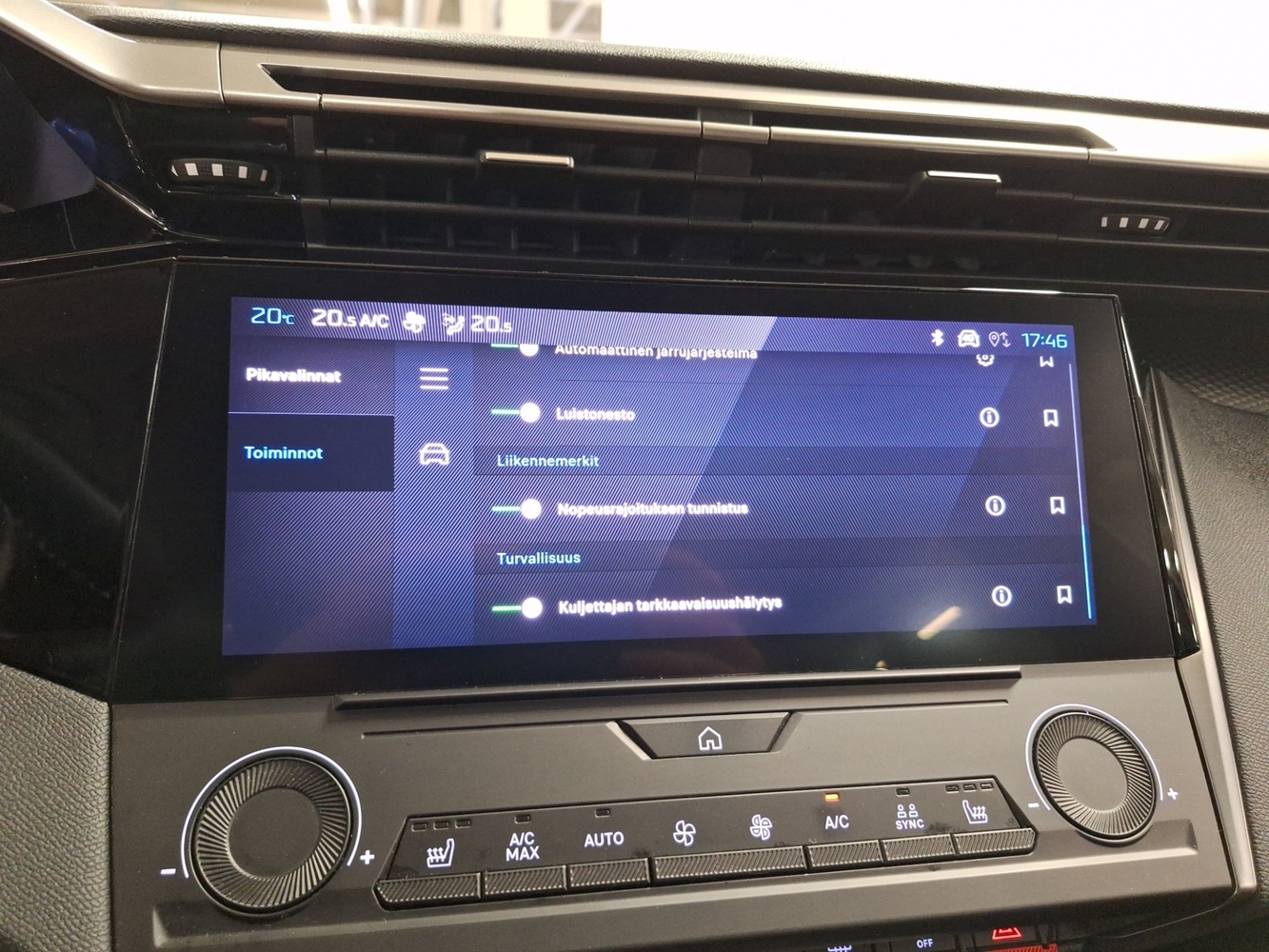 Peugeot 308 vaihtoauto