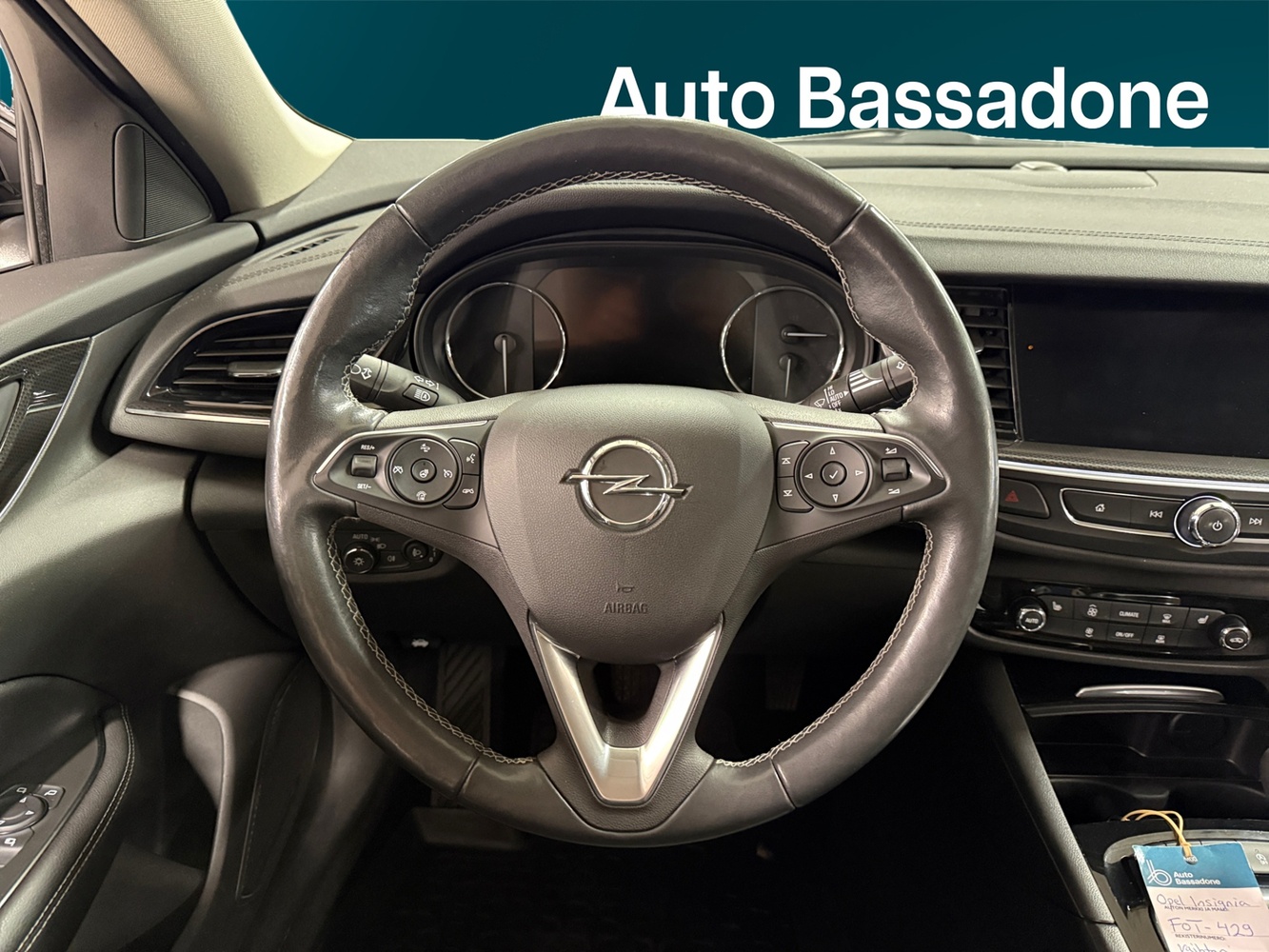 Opel Insignia vaihtoauto