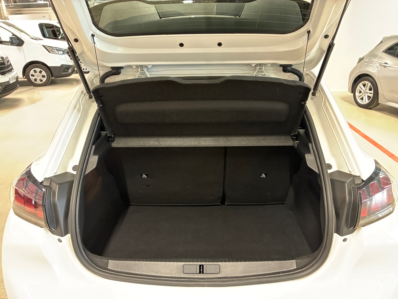 Peugeot 208 vaihtoauto