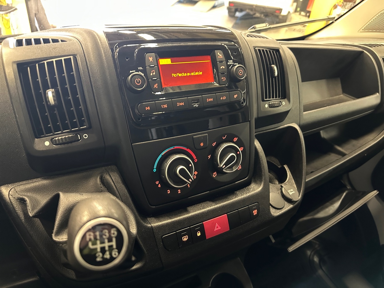 Peugeot Boxer vaihtoauto
