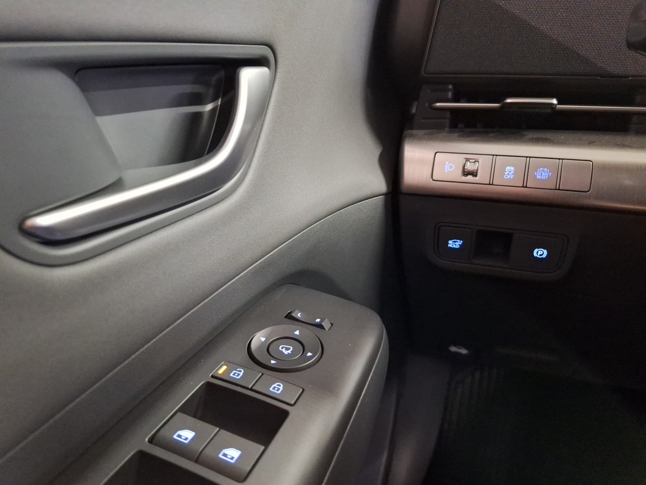 Hyundai KONA Hybrid vaihtoauto