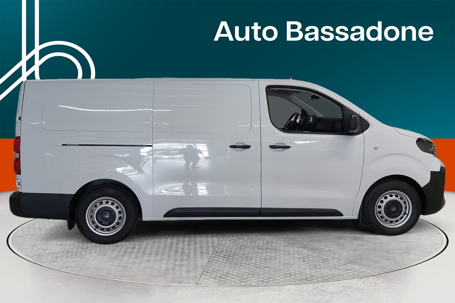 Opel Vivaro-e vaihtoauto