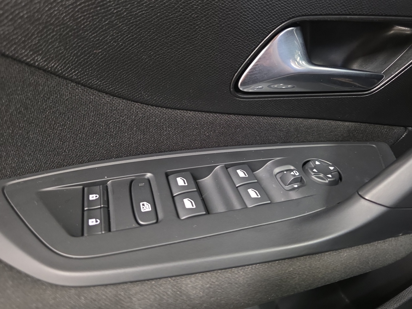 Peugeot 308 vaihtoauto