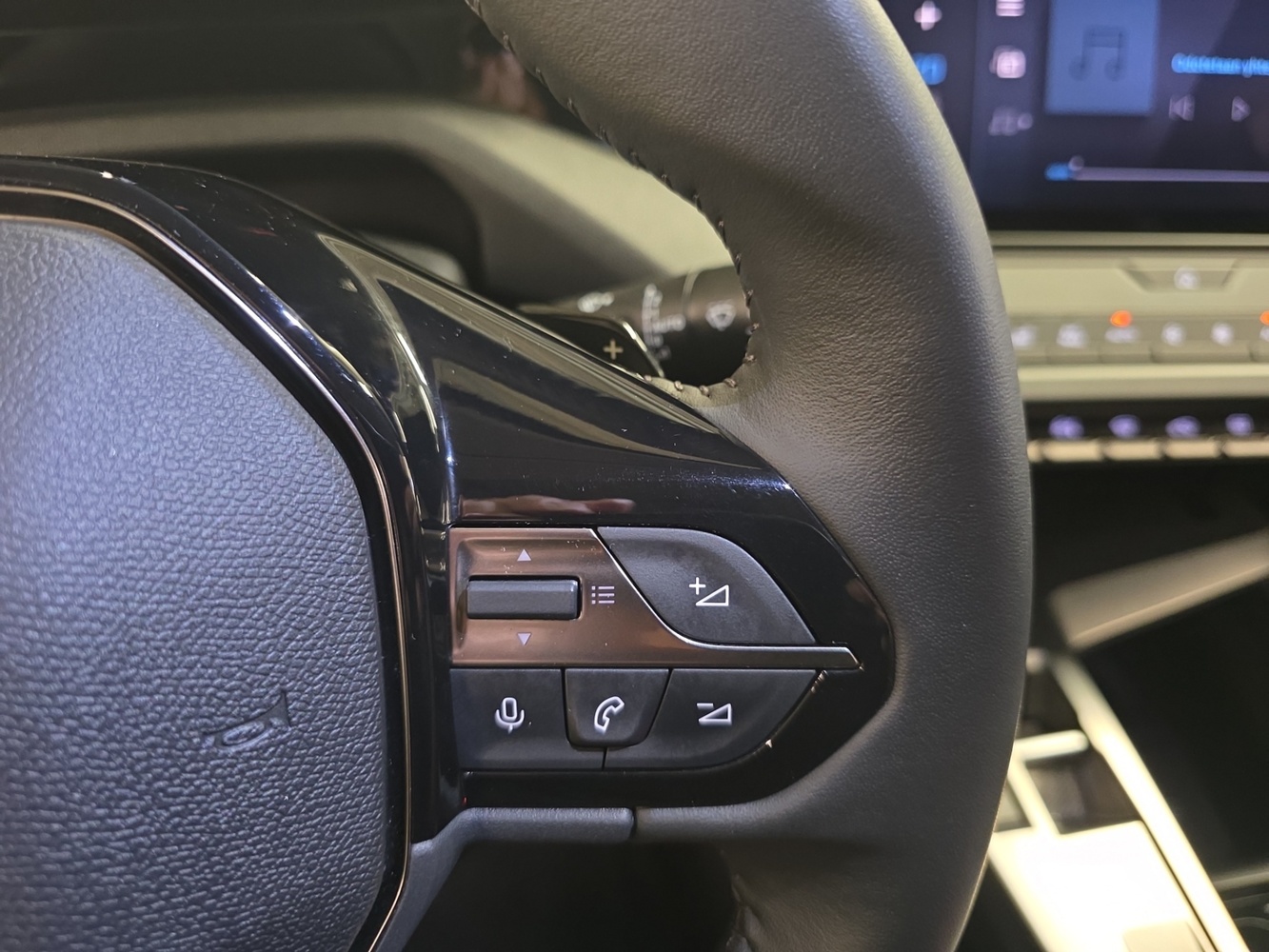 Peugeot 308 vaihtoauto