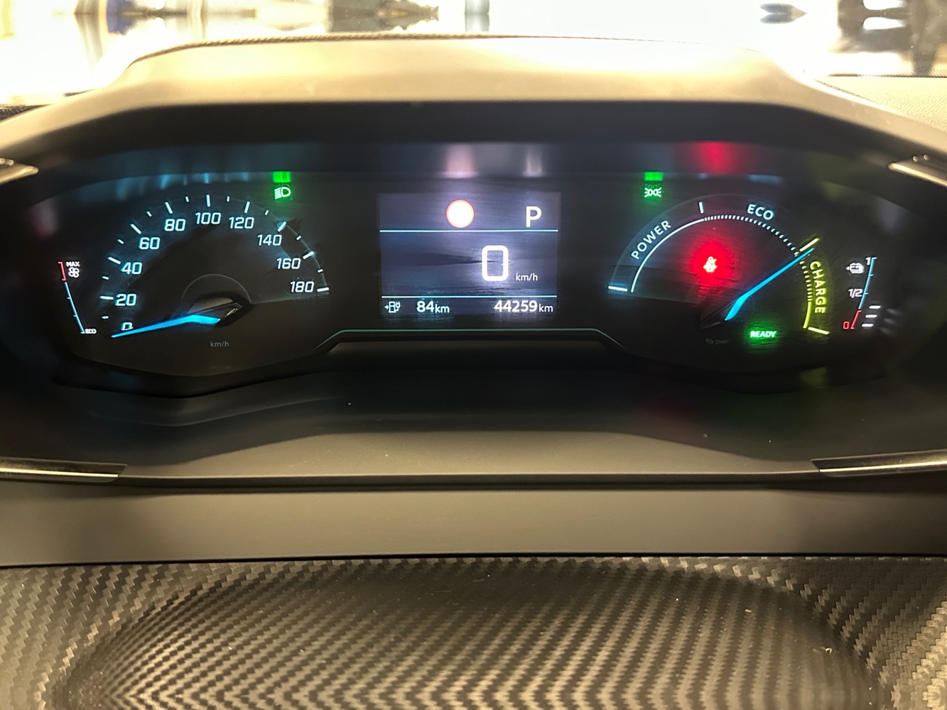 Peugeot e-2008 vaihtoauto