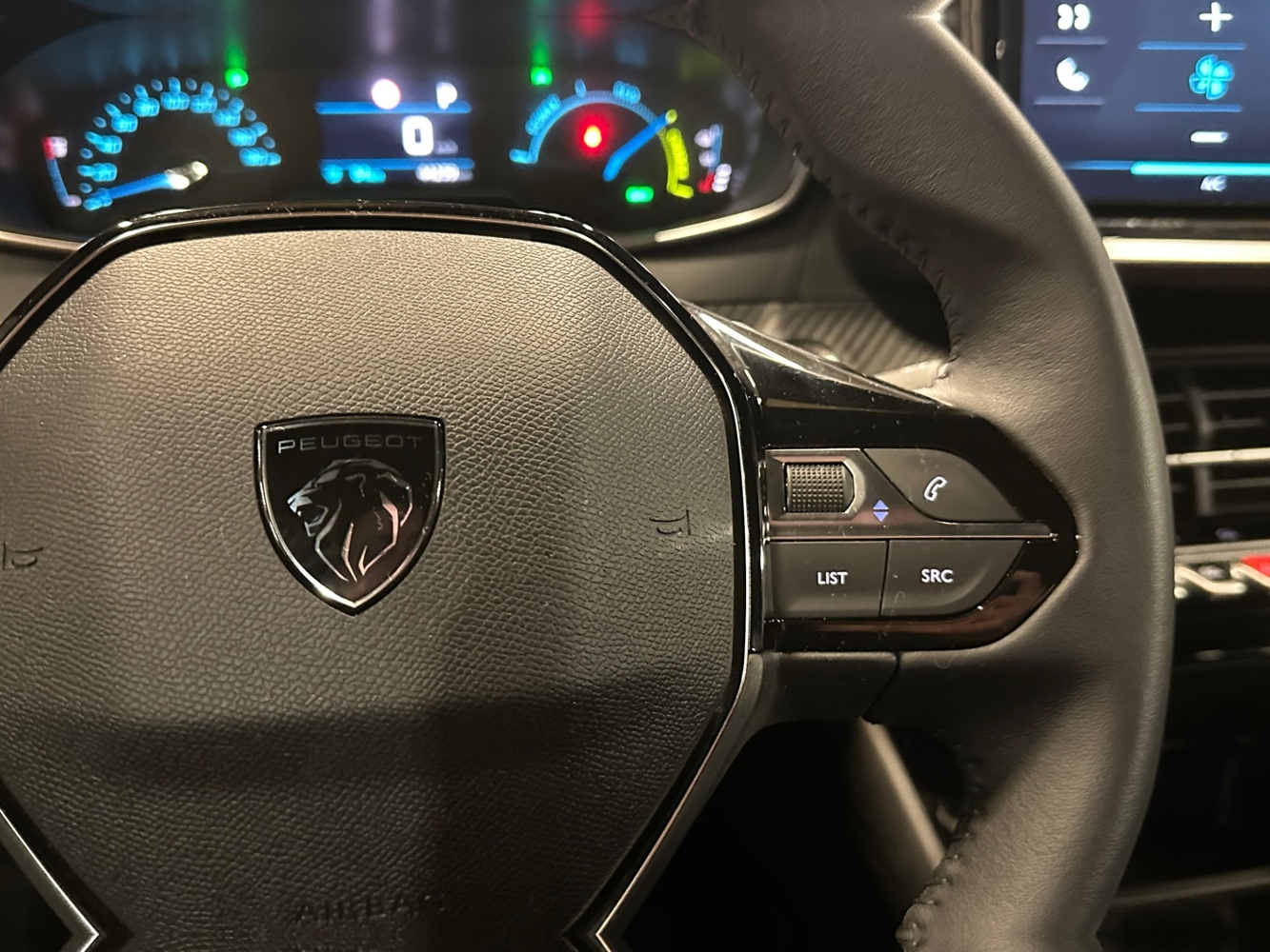 Peugeot e-2008 vaihtoauto
