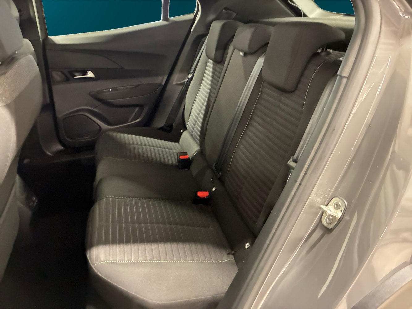Peugeot e-2008 vaihtoauto