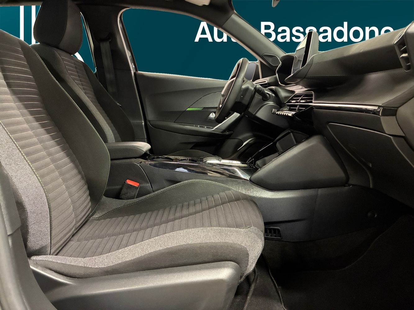 Peugeot e-2008 vaihtoauto