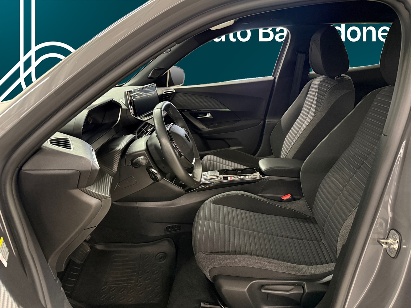 Peugeot e-2008 vaihtoauto