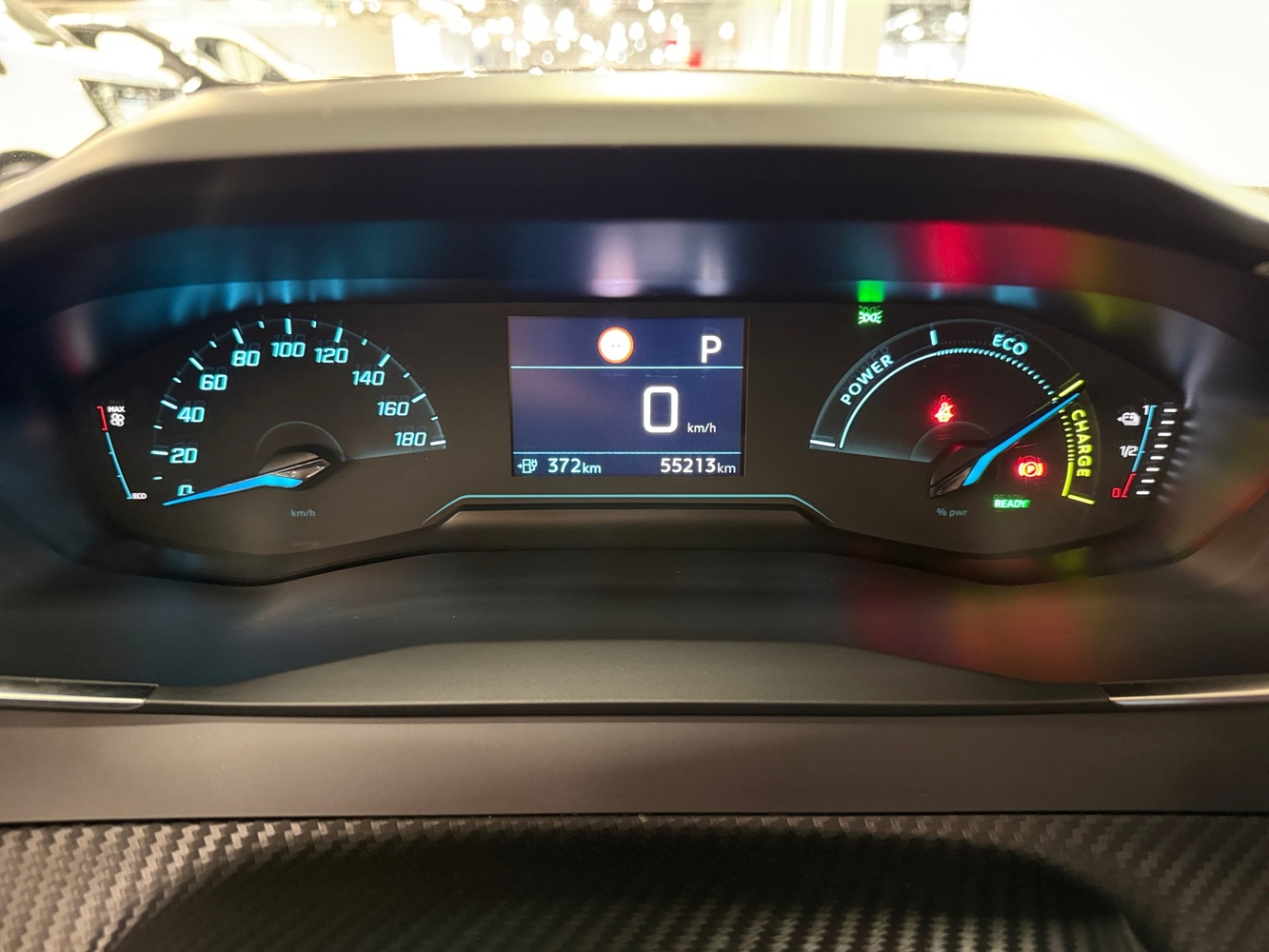 Peugeot e-2008 vaihtoauto