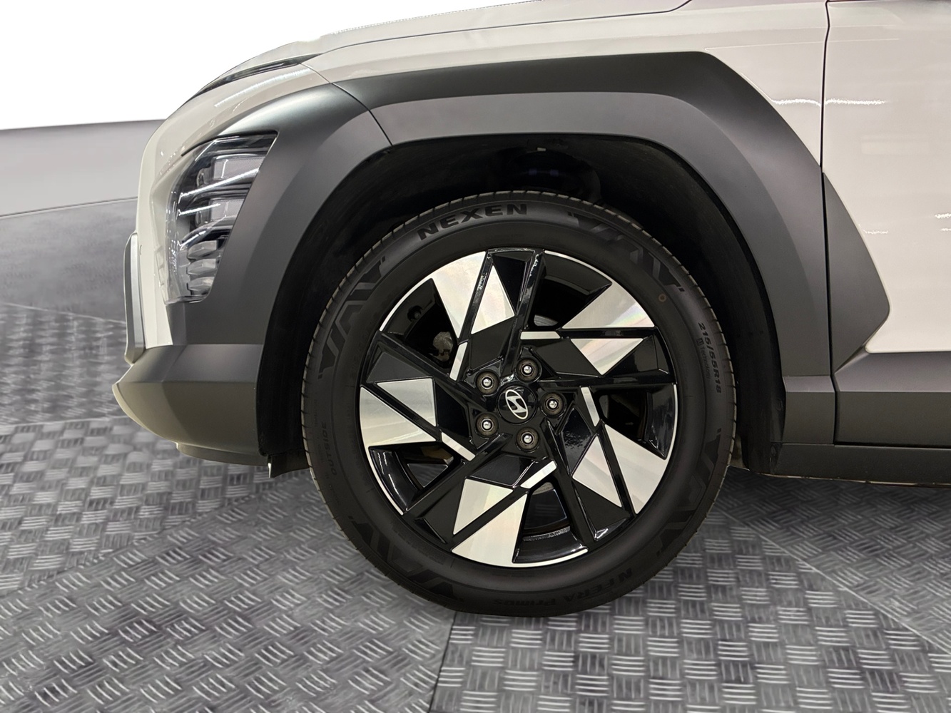Hyundai KONA Hybrid vaihtoauto