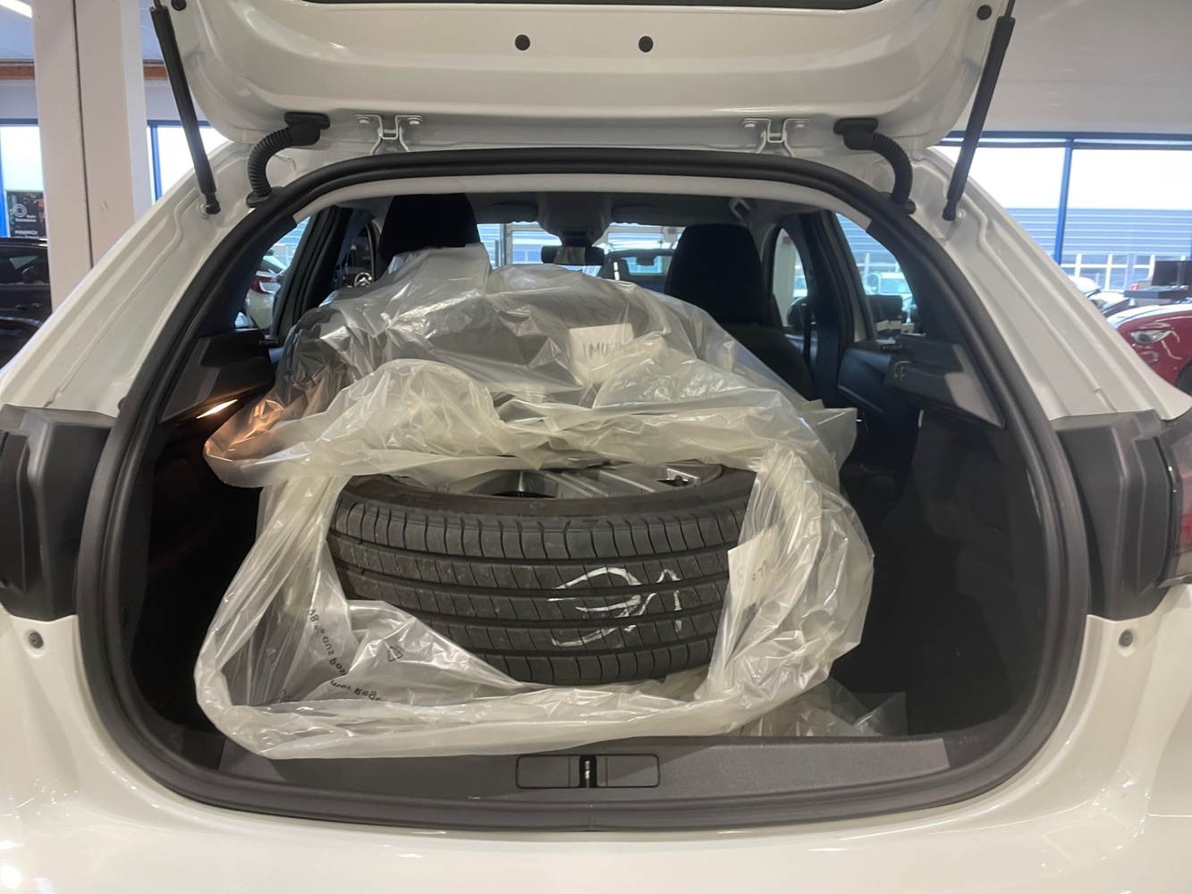 Peugeot 208 vaihtoauto