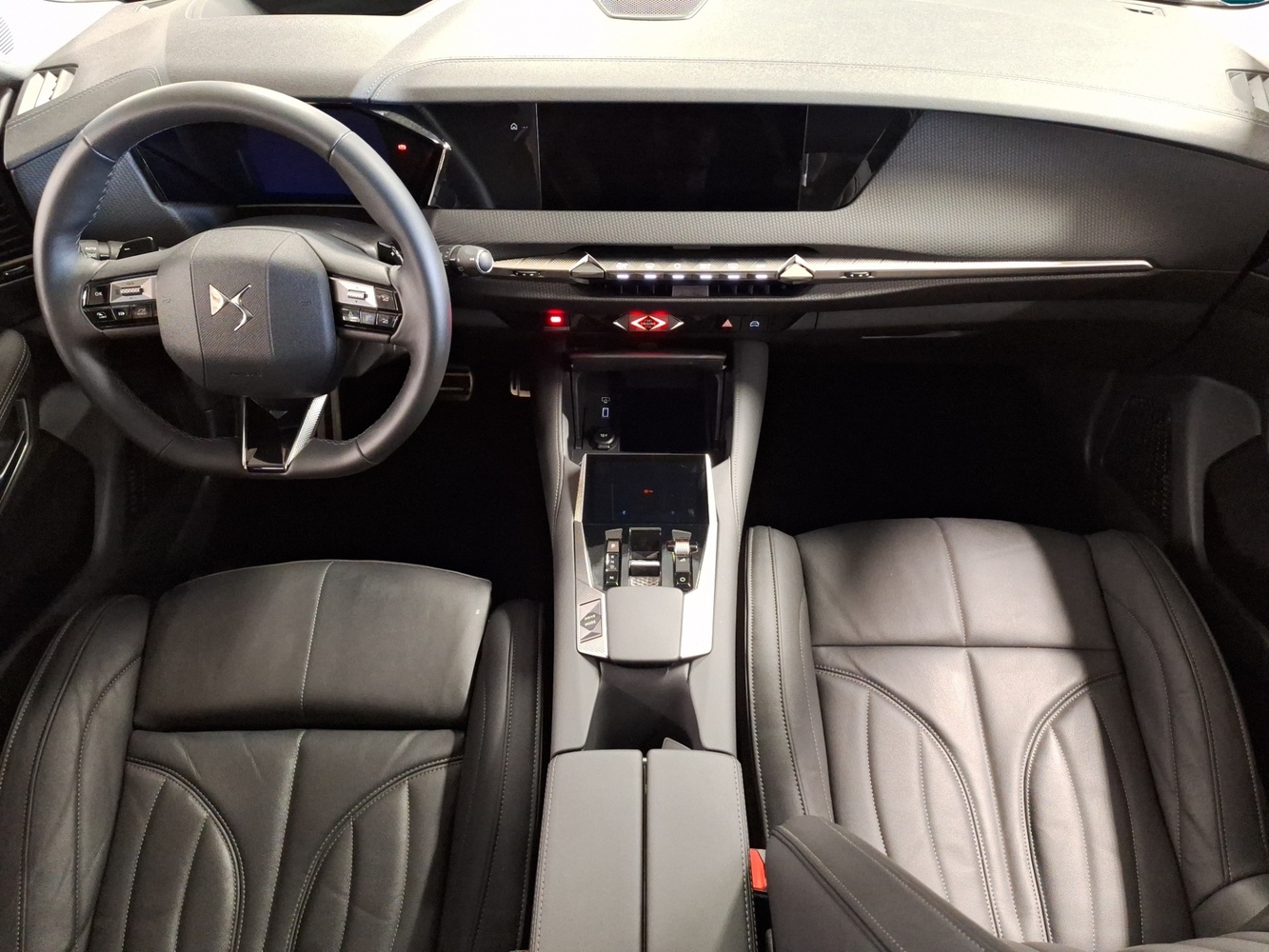 DS 4 vaihtoauto
