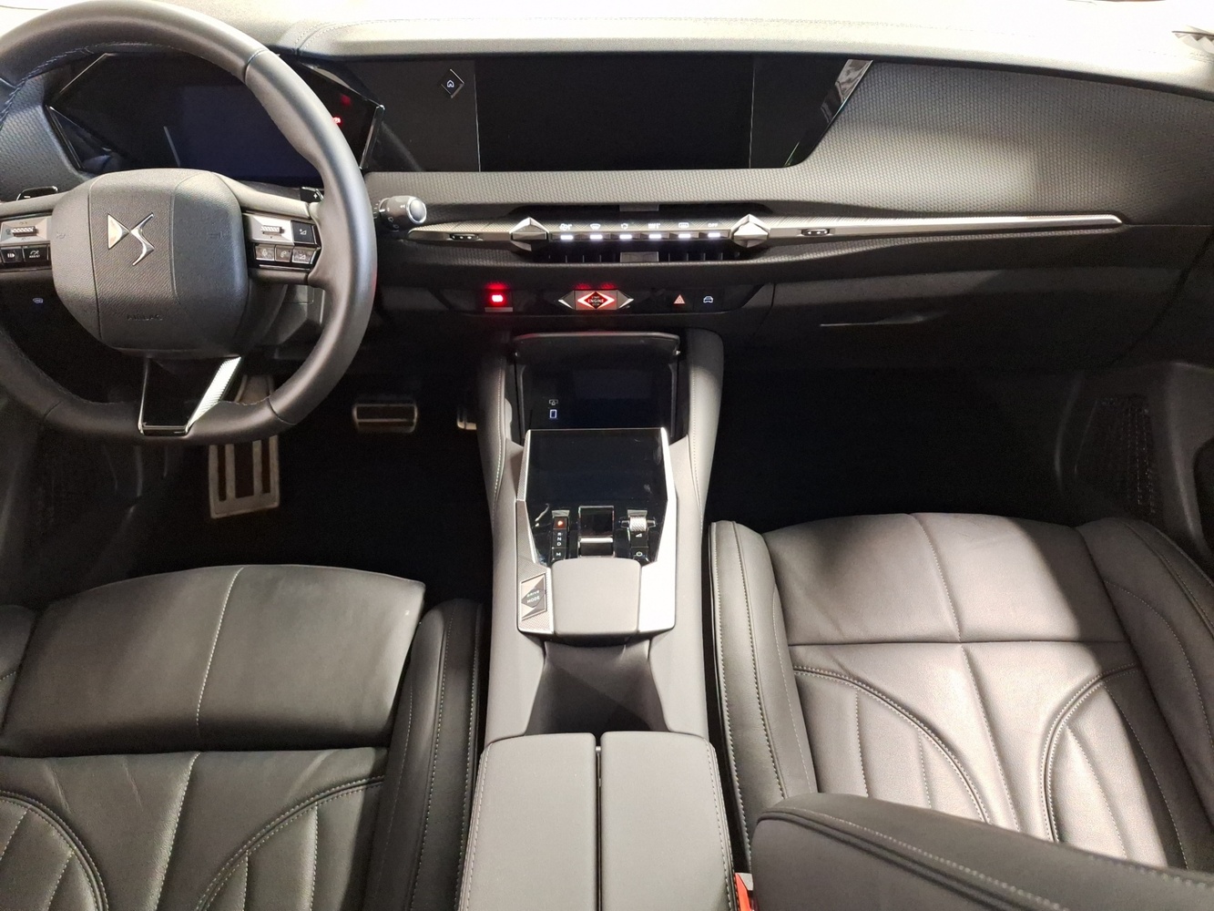 DS 4 vaihtoauto