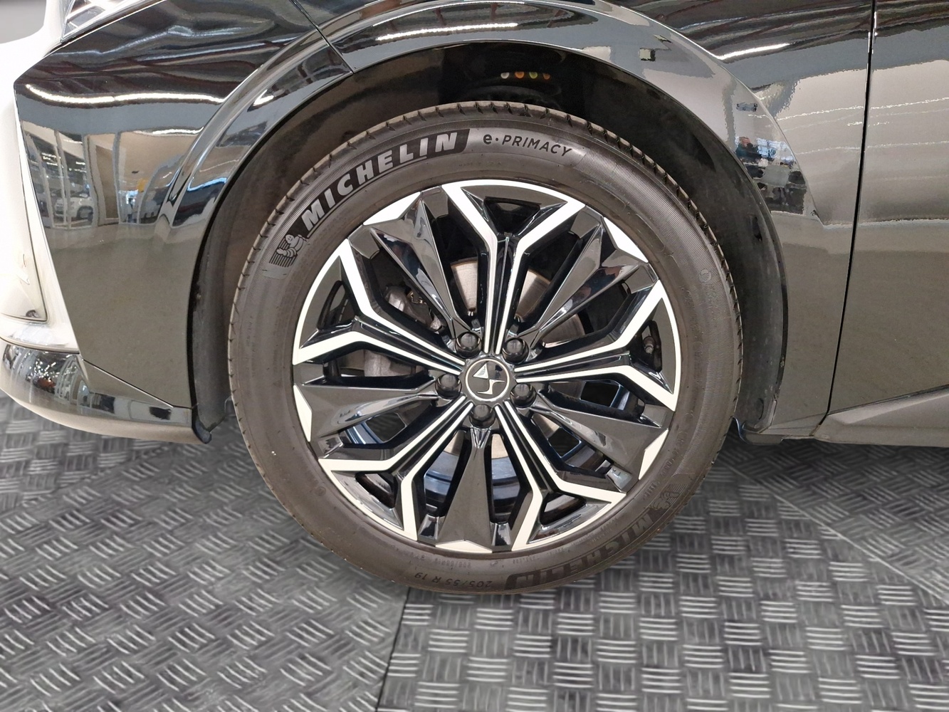 DS 4 vaihtoauto