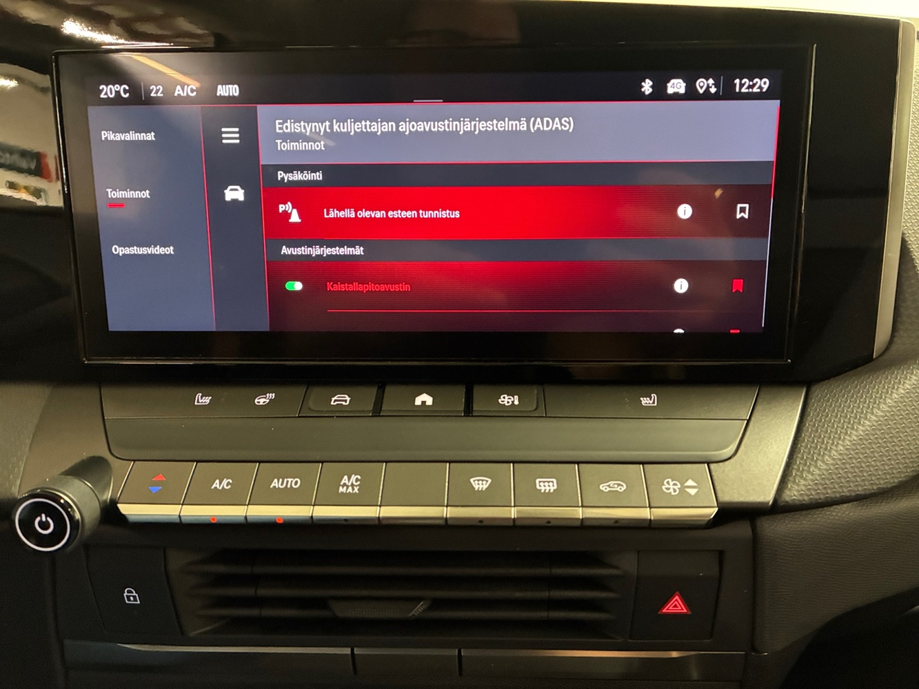 Opel Astra vaihtoauto