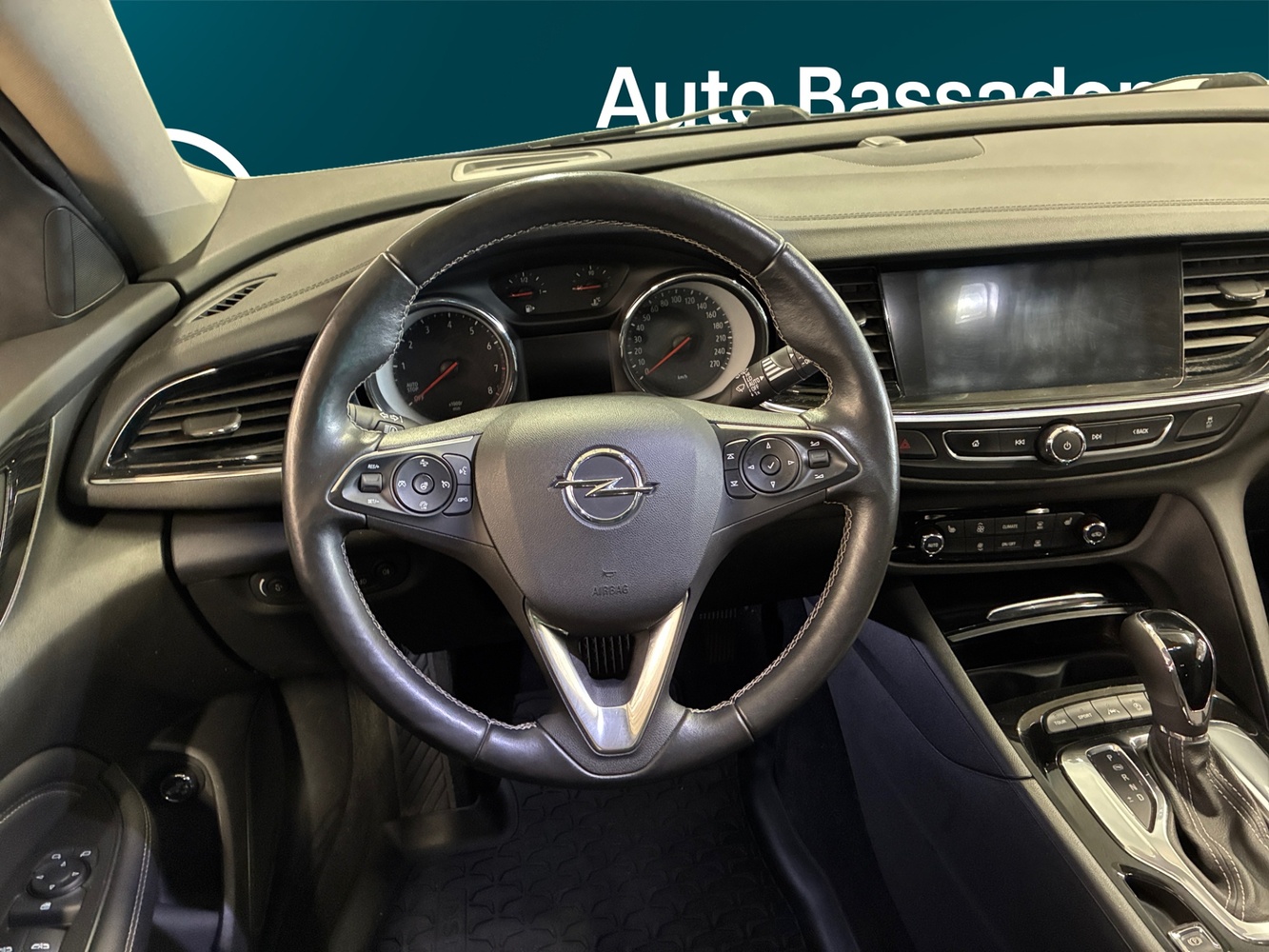 Opel Insignia vaihtoauto