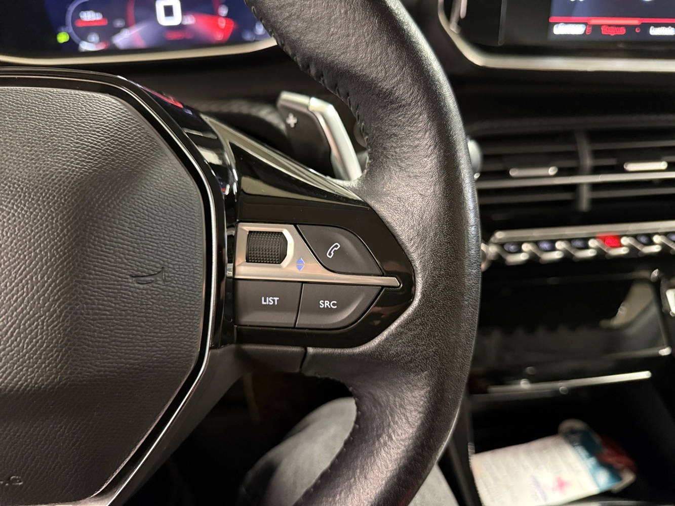 Peugeot 208 vaihtoauto