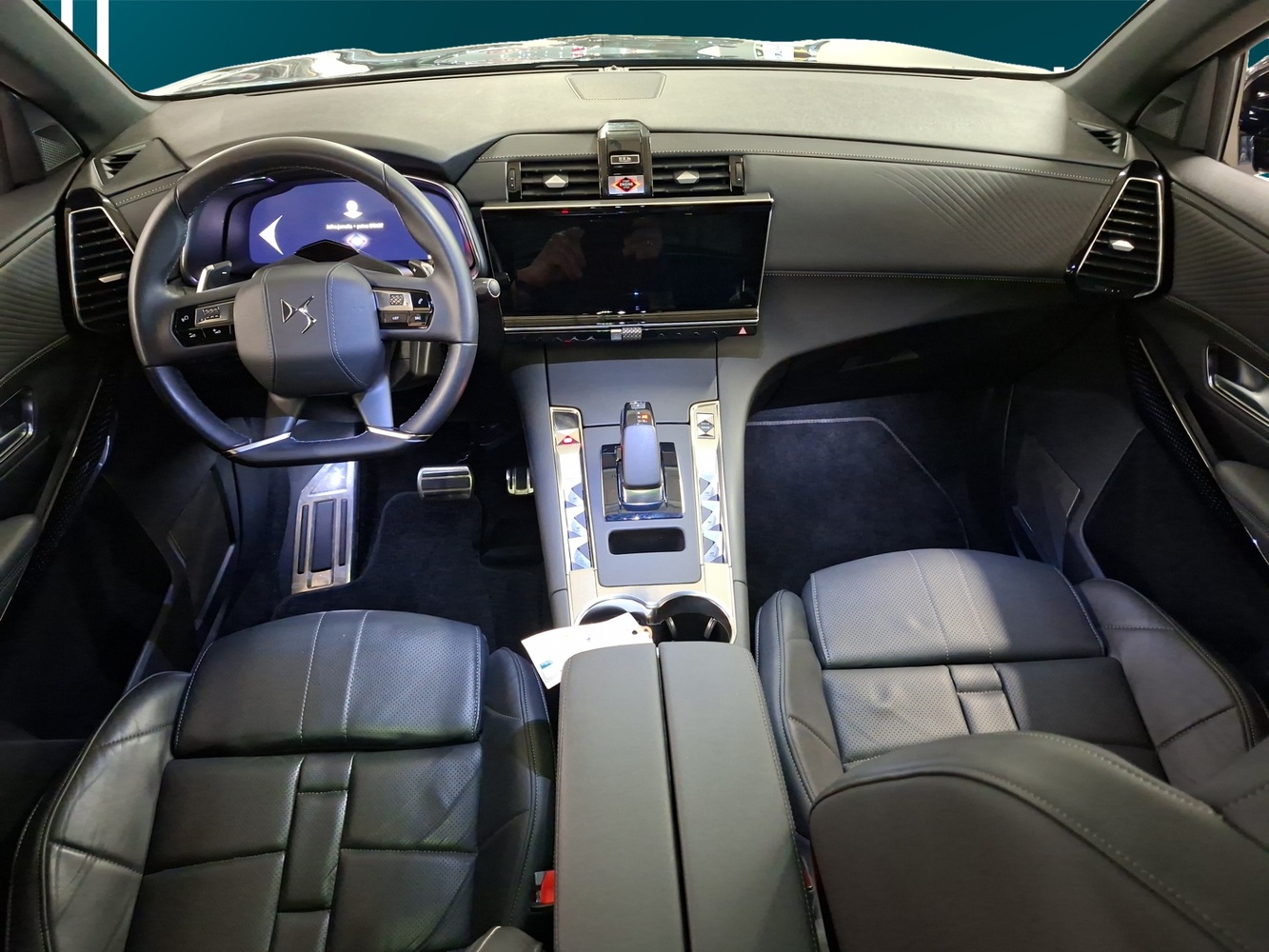 DS 7 vaihtoauto
