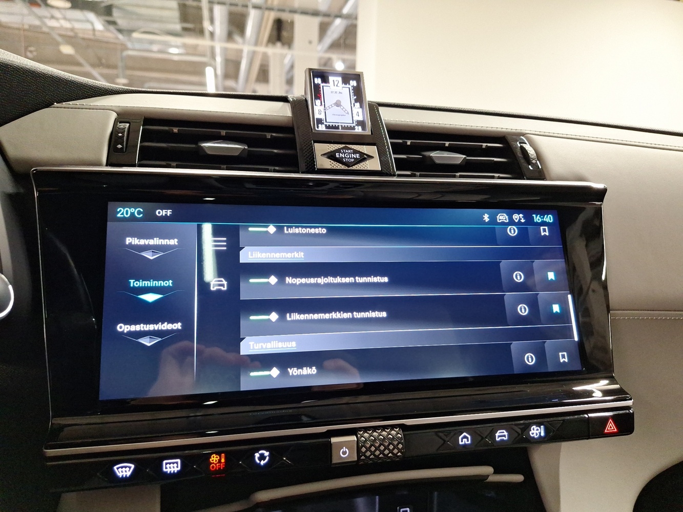 DS 7 vaihtoauto