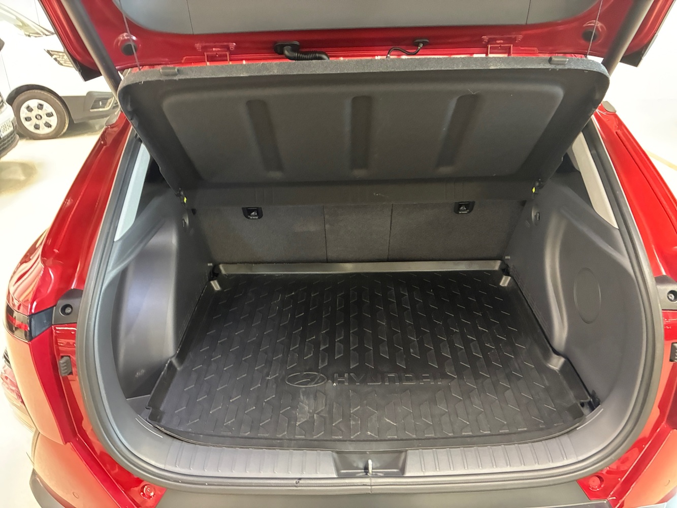 Hyundai KONA Hybrid vaihtoauto
