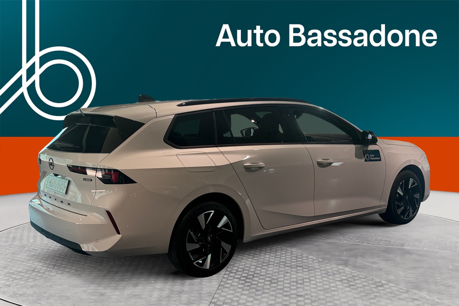 Opel Astra vaihtoauto