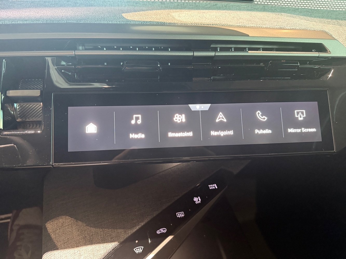 Peugeot E-3008 vaihtoauto