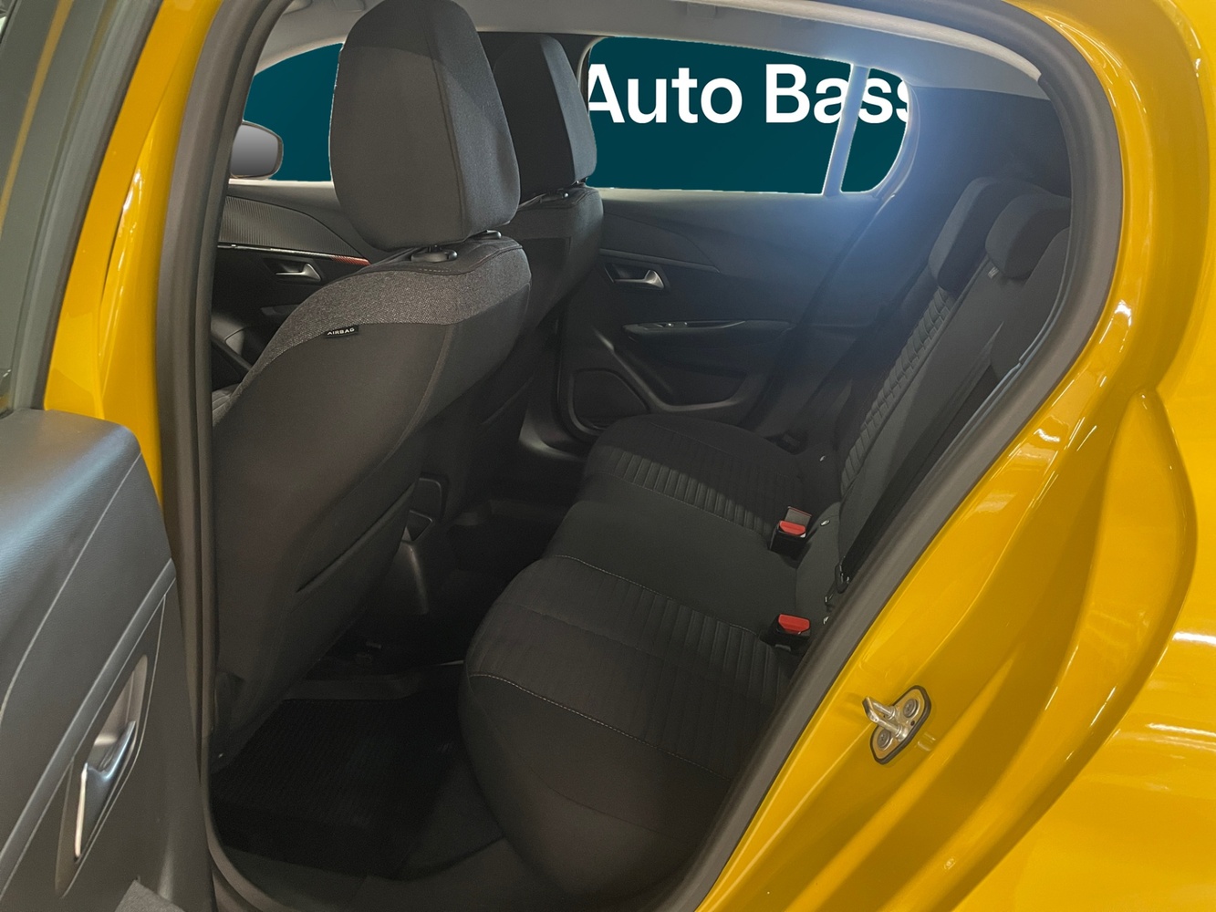 Peugeot 208 vaihtoauto