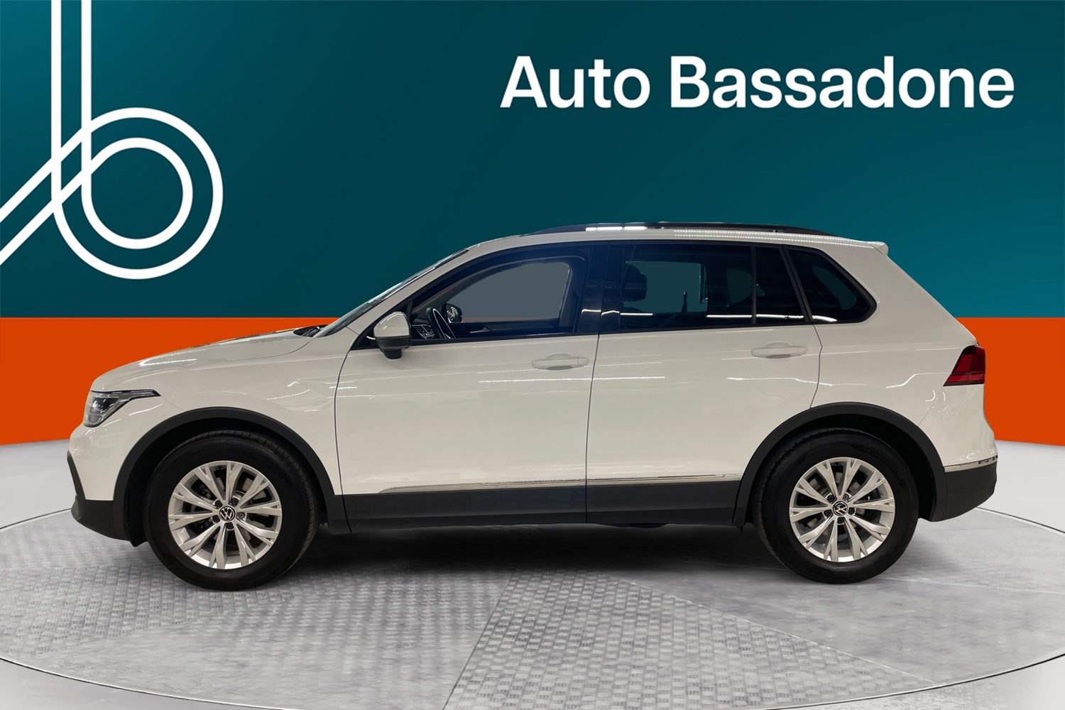 Volkswagen Tiguan vaihtoauto