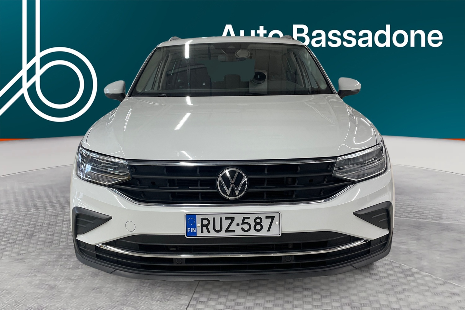 Volkswagen Tiguan vaihtoauto