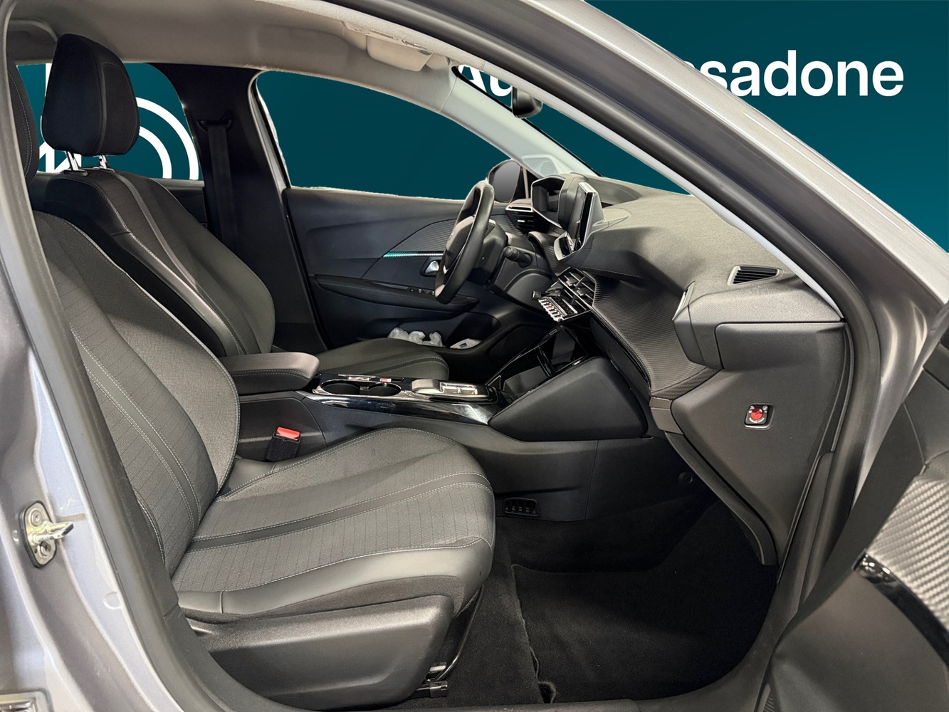 Peugeot e-208 vaihtoauto
