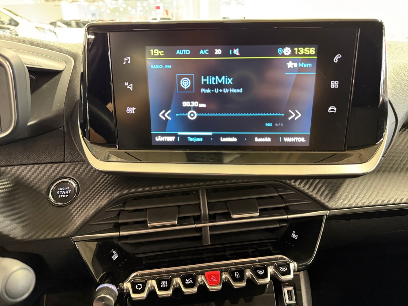 Peugeot e-208 vaihtoauto