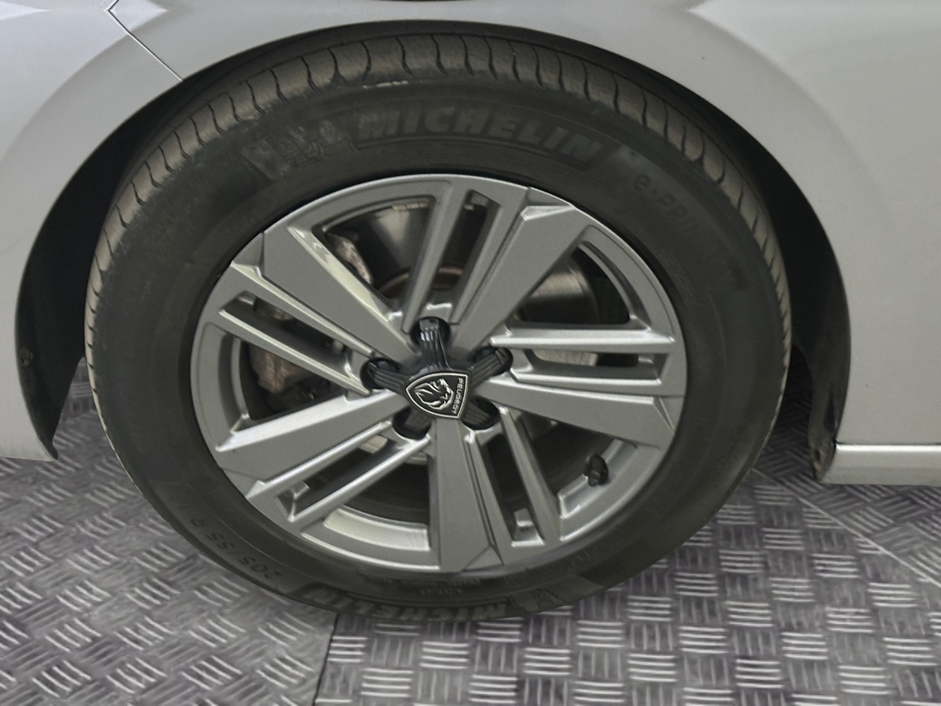 Peugeot 308 vaihtoauto