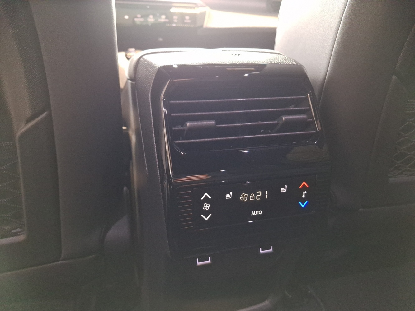 Peugeot E-5008 vaihtoauto