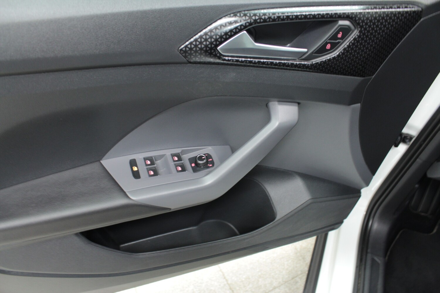 Volkswagen T-Cross vaihtoauto