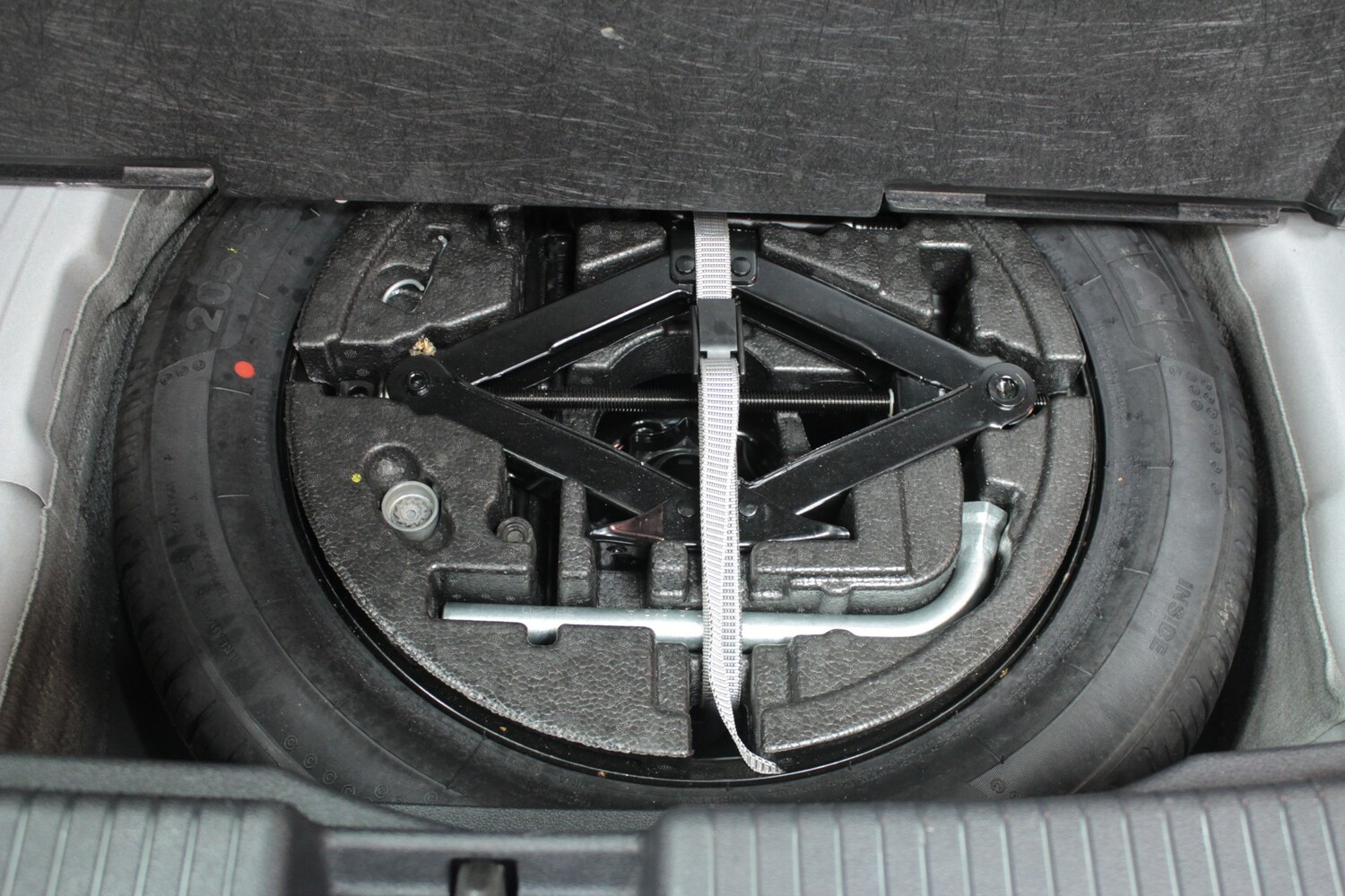 Volkswagen T-Cross vaihtoauto