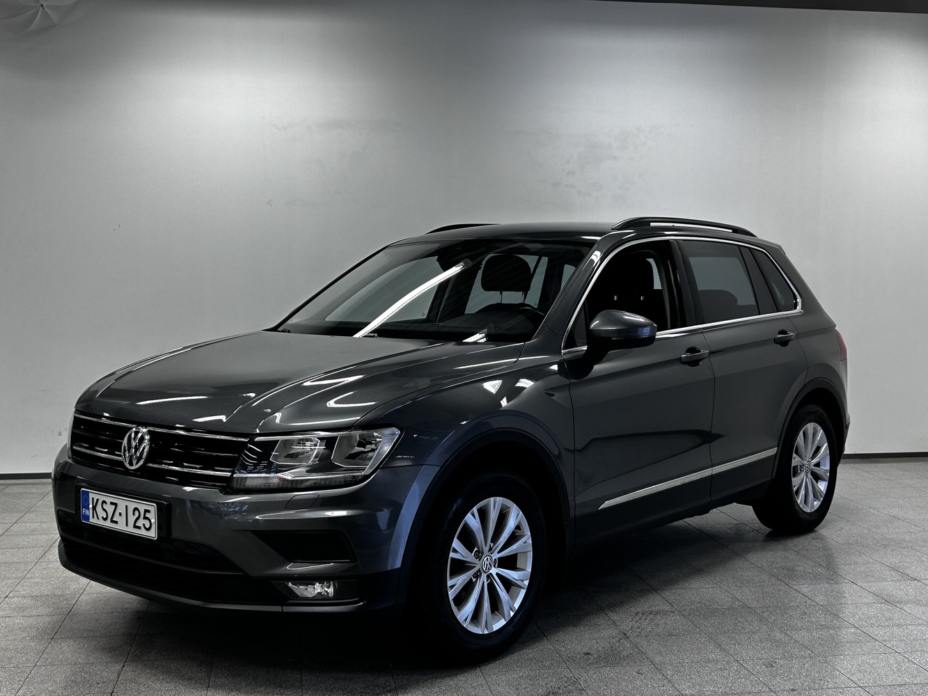 Volkswagen Tiguan vaihtoauto