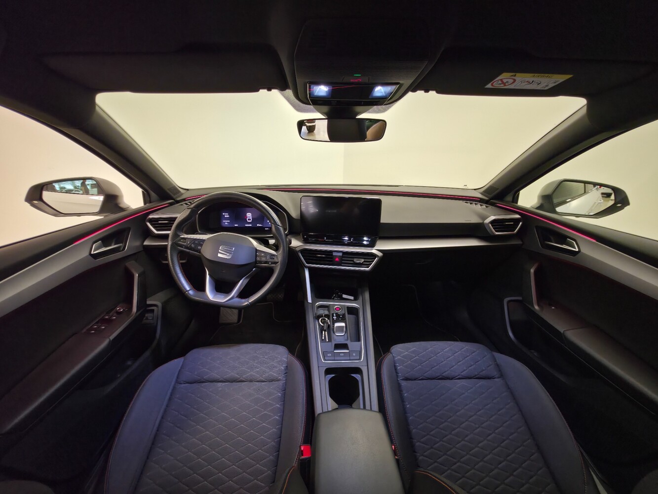 SEAT Leon Sportstourer vaihtoauto