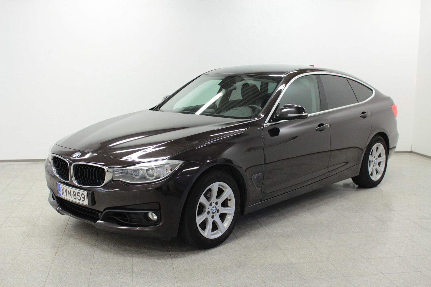 BMW 320 vaihtoauto