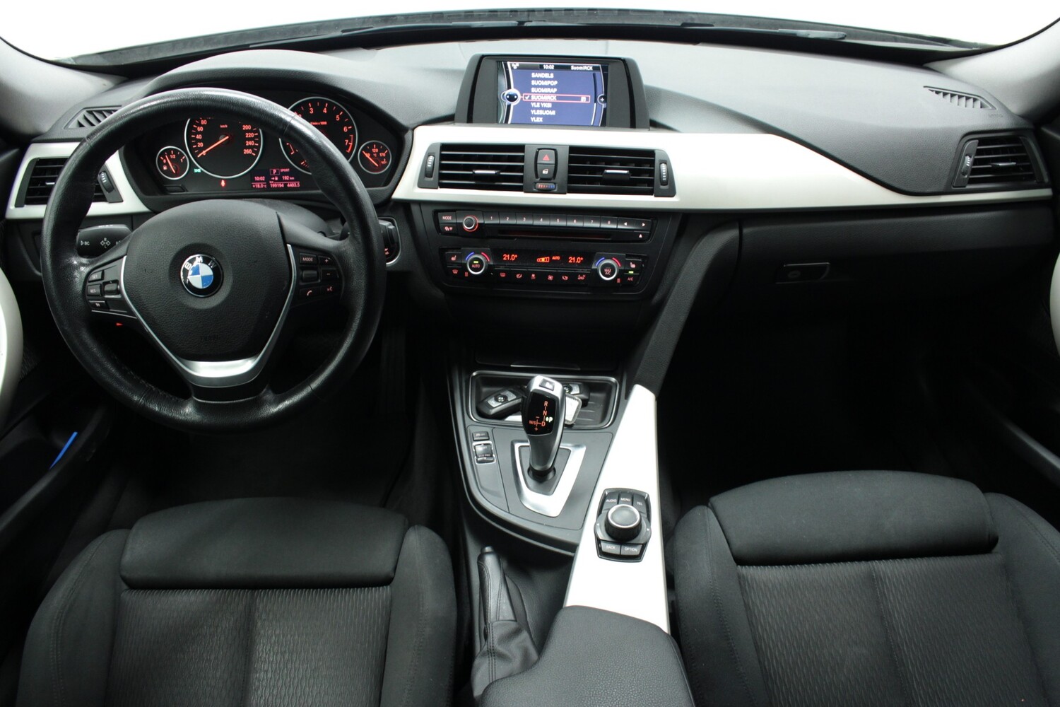 BMW 320 vaihtoauto