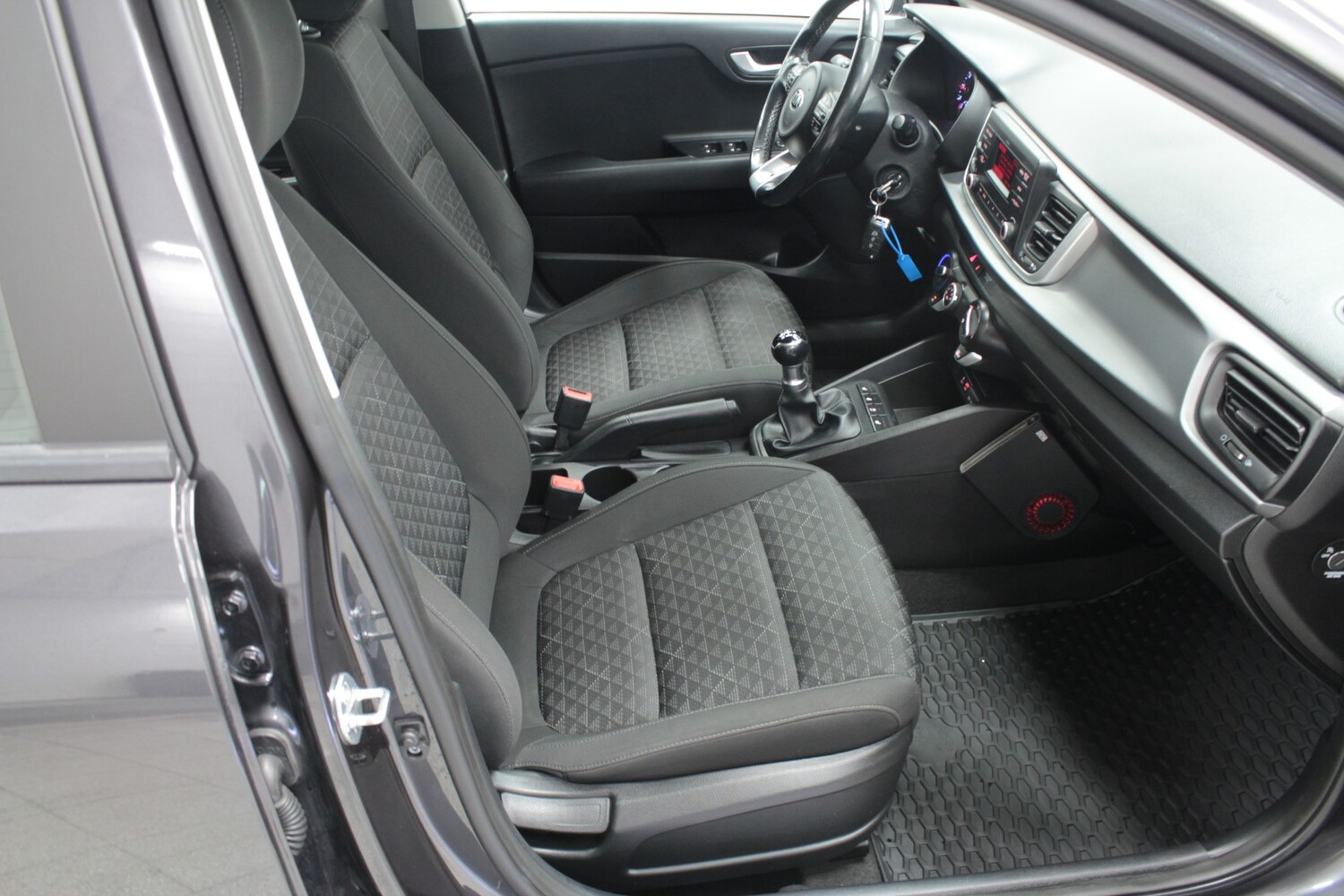 Kia Rio vaihtoauto